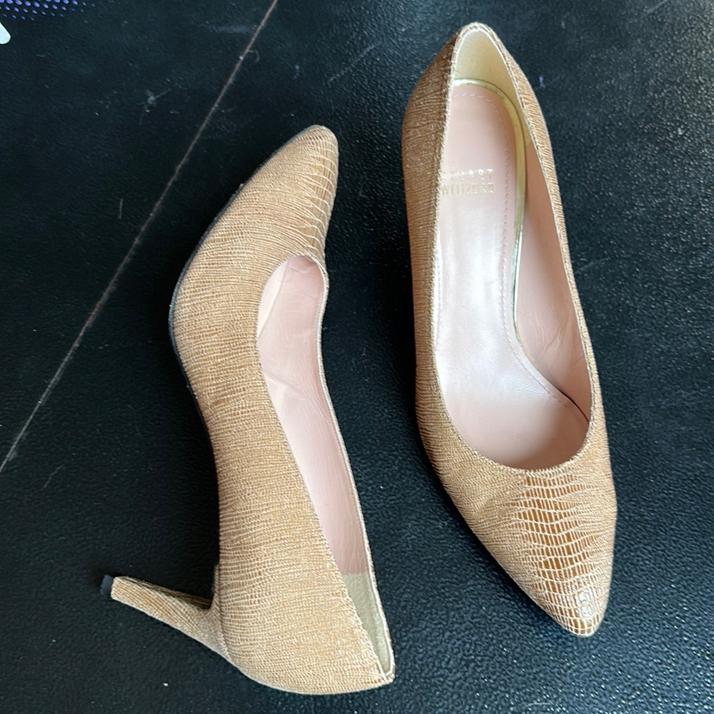 Stuart weitzman size 9.5 fit like 9 FREE SHIPPING!